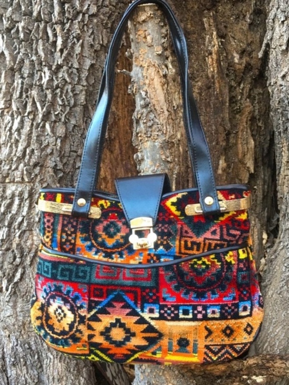 Beautiful Vintage Italian Carpet Bag Vintage Purse Aztec Southwestern Print - Picture 1 of 9